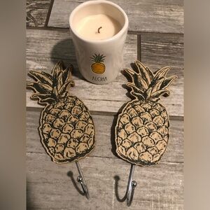 Pineapple decor